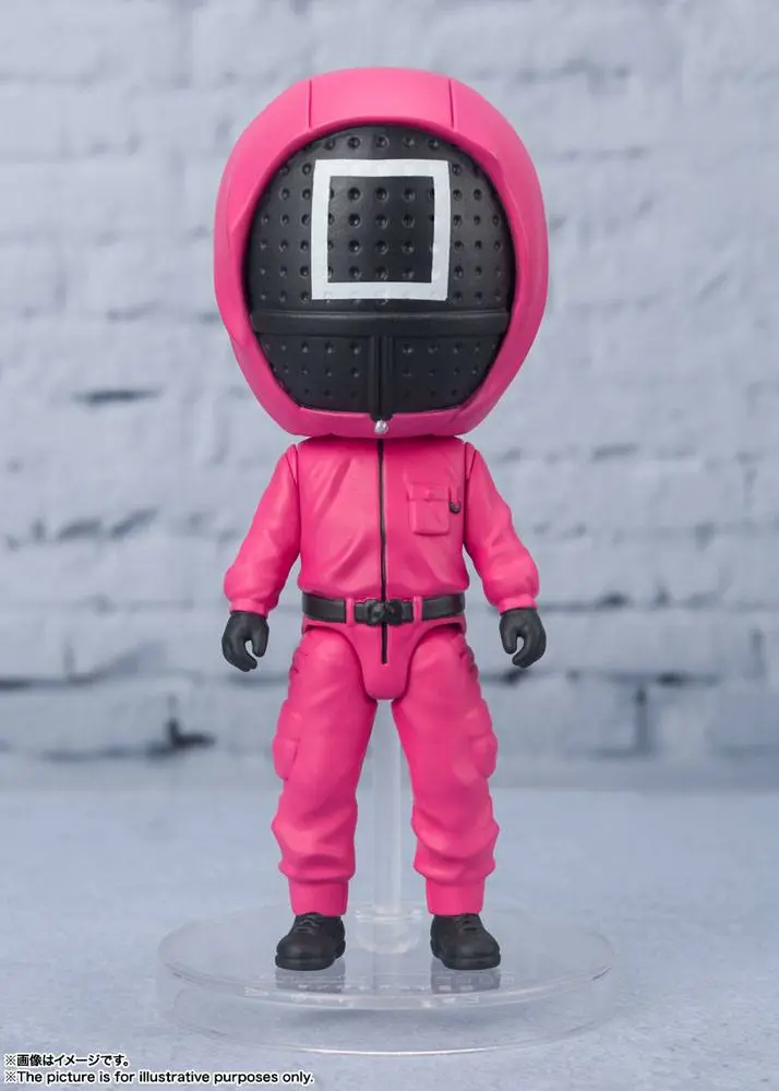 Squid Game Figuarts mini akciófigura Masked Manager 9 cm termékfotó
