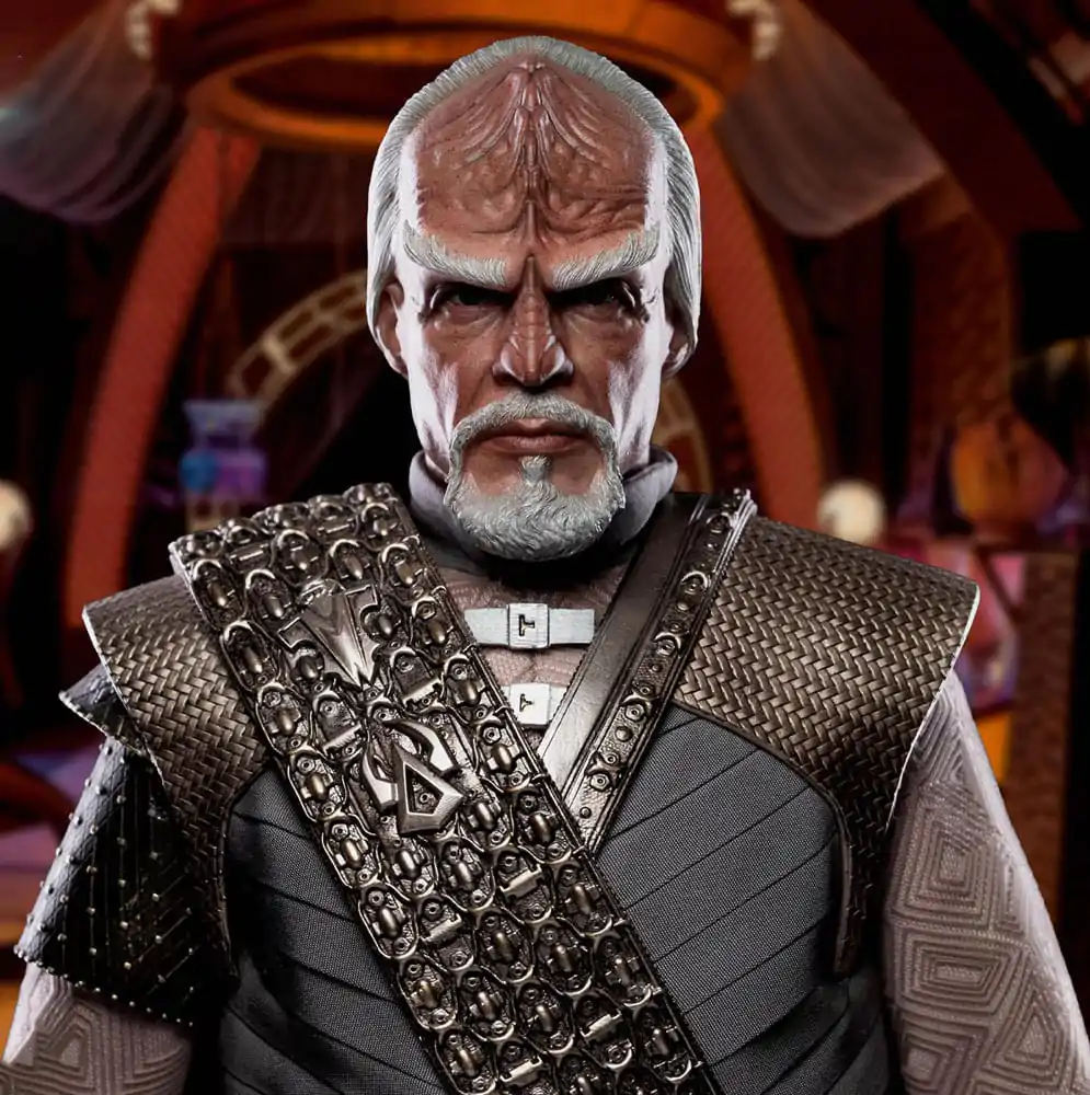 Star Trek: Picard 1/6 Worf akciófigura 30 cm termékfotó