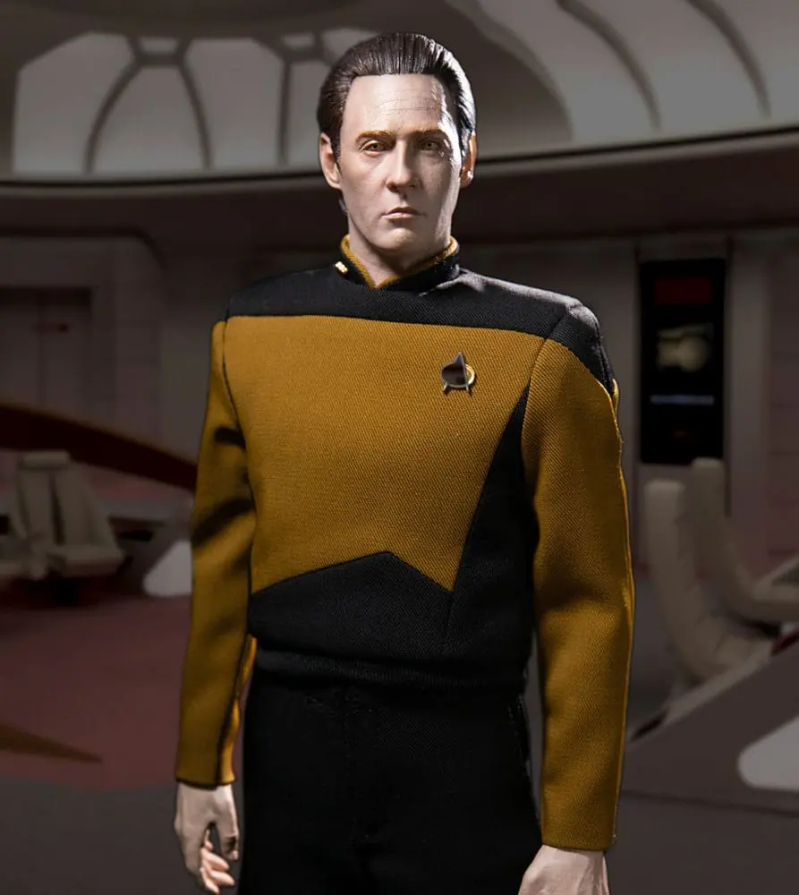 Star Trek: The Next Generation 1/6 Lt. Commander Data (Essentials Version) akciófigura 30 cm termékfotó