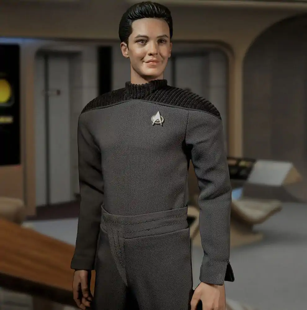 Star Trek: The Next Generation 1/6 Wesley Crusher akciófigura 30 cm termékfotó