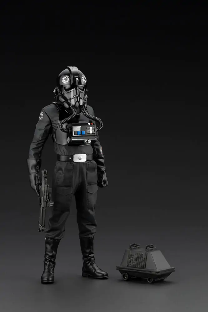 Star Wars A New Hope ARTFX+ 1/10 Tie Fighter Pilot Backstabber &amp; Mouse Droid Exkluzív szobor figura 18 cm termékfotó
