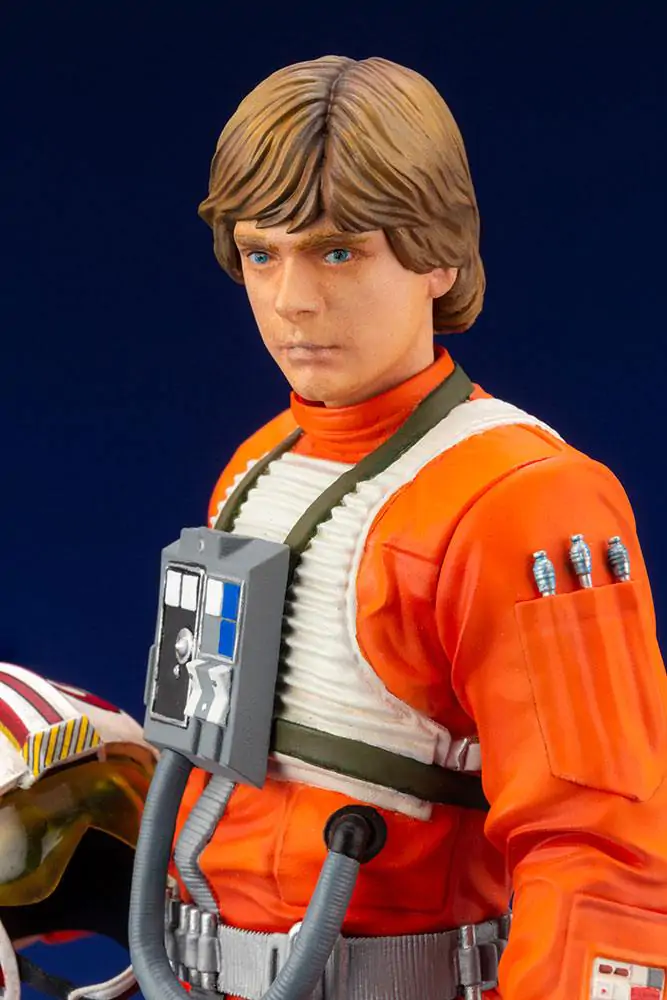 Star Wars ARTFX+ 1/10 Luke Skywalker X-Wing Pilot szobor figura 17 cm termékfotó