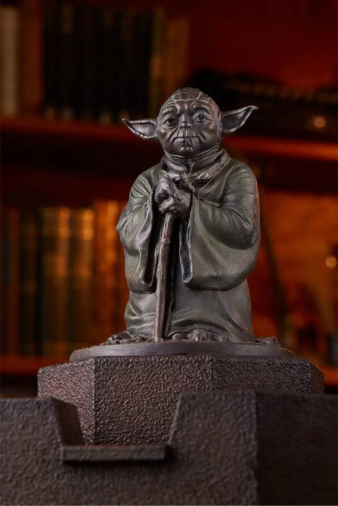 Star Wars Cold Cast Yoda Fountain Limitált kiadás szobor figura 22 cm termékfotó