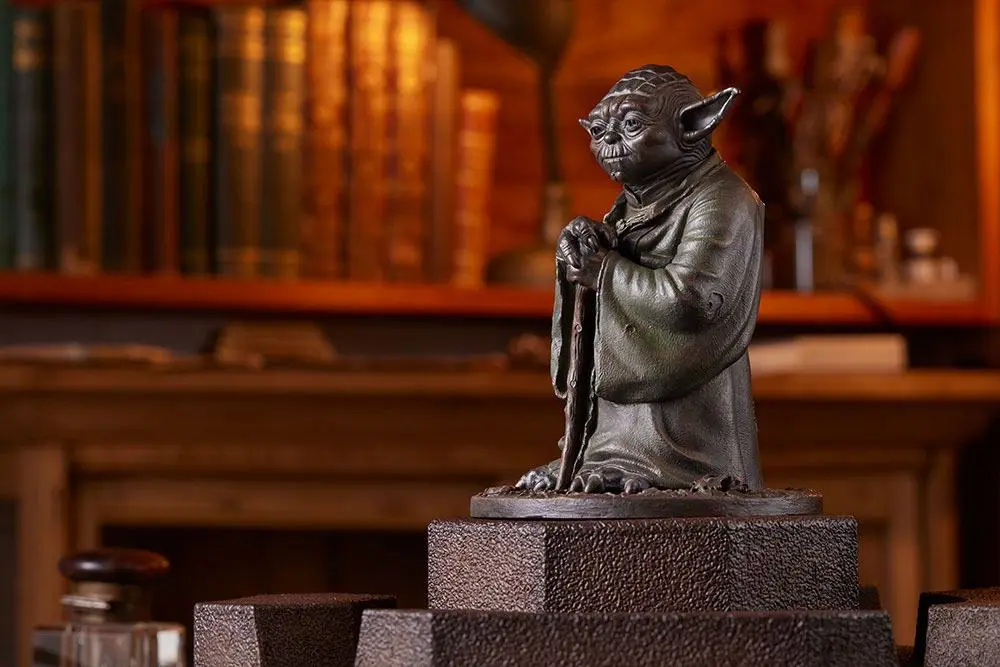 Star Wars Cold Cast Yoda Fountain Limitált kiadás szobor figura 22 cm termékfotó