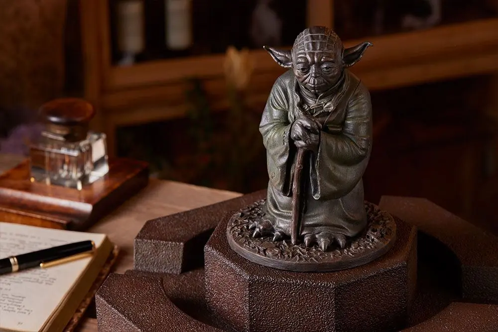 Star Wars Cold Cast Yoda Fountain Limitált kiadás szobor figura 22 cm termékfotó