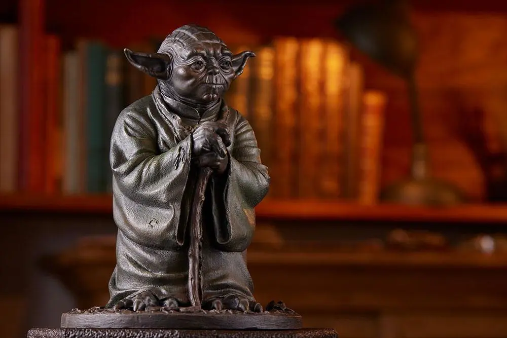 Star Wars Cold Cast Yoda Fountain Limitált kiadás szobor figura 22 cm termékfotó