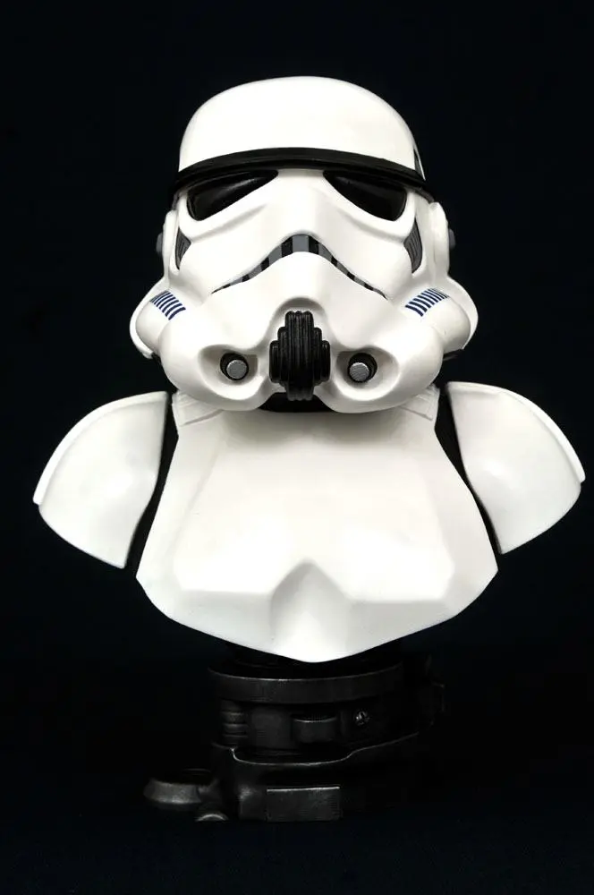 Star Wars Episode IV Legends in 3D 1/2 Stormtrooper mellszobor figura 25 cm termékfotó