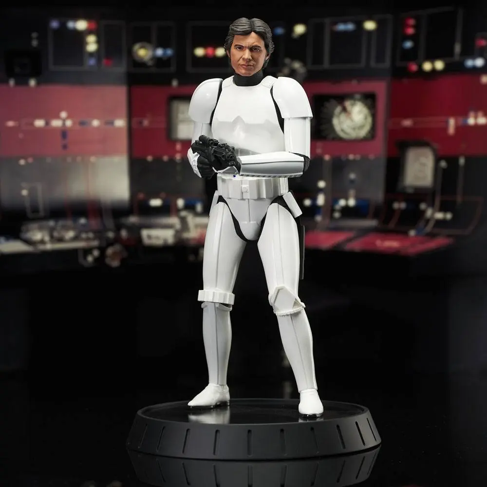 Star Wars Episode IV Milestones 1/6 Han Solo (Stormtrooper Disguise) 40. évforduló. Exkluzív szobor figura 30 cm termékfotó