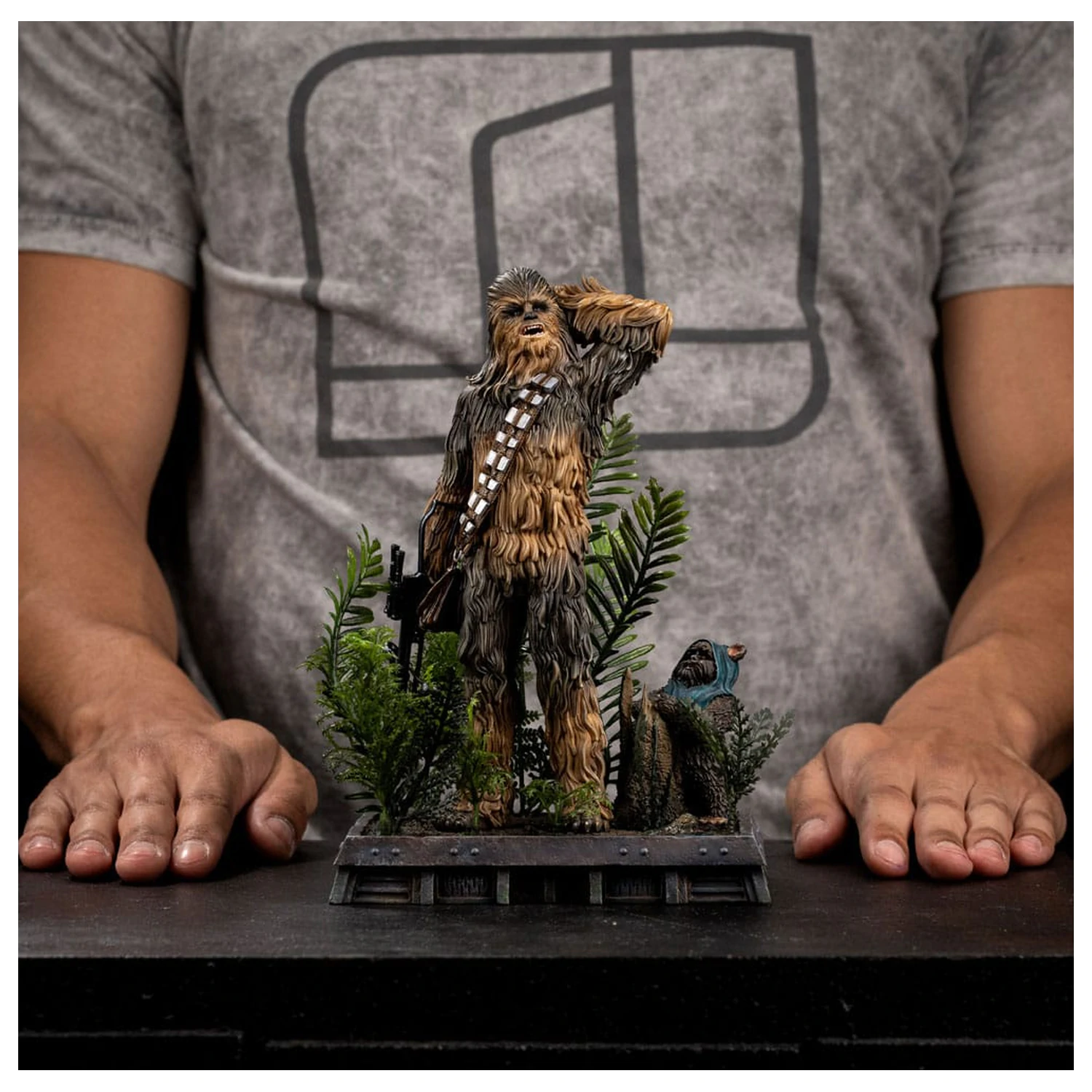 Star Wars Episode VI Art Scale 1/10 Chewbacca and Tokkat szobor figura 22 cm       termékfotó