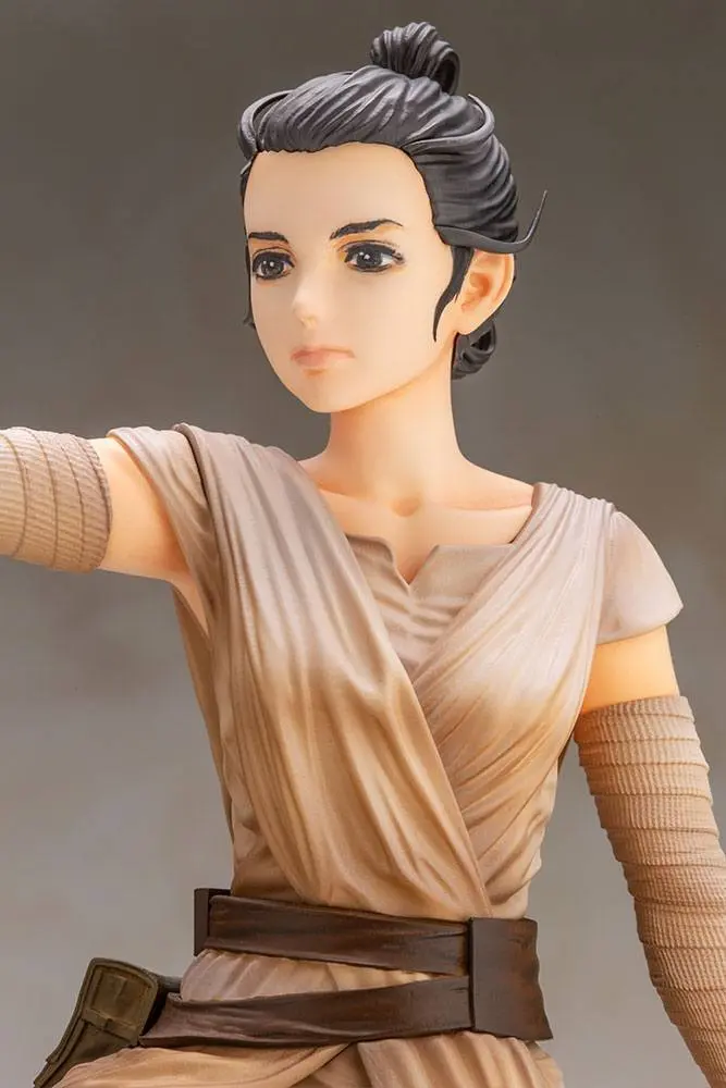 Star Wars Episode VII ARTFX 1/7 Rey Descendant of Light PVC szobor figura 27 cm termékfotó