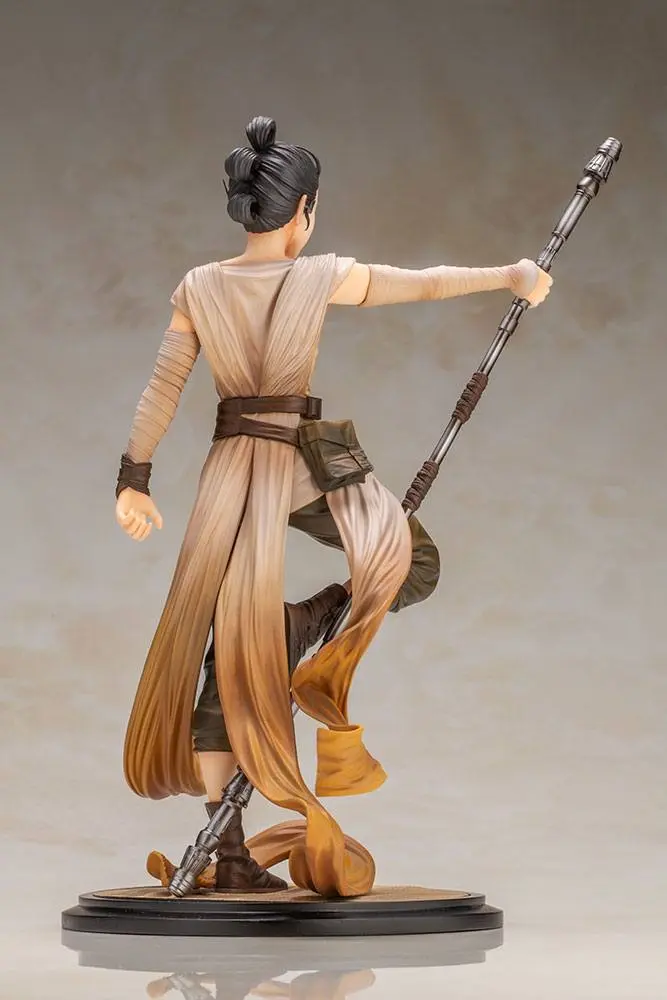 Star Wars Episode VII ARTFX 1/7 Rey Descendant of Light PVC szobor figura 27 cm termékfotó