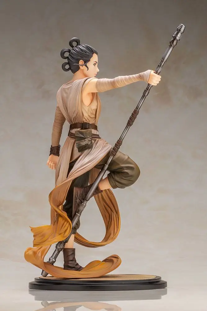Star Wars Episode VII ARTFX 1/7 Rey Descendant of Light PVC szobor figura 27 cm termékfotó