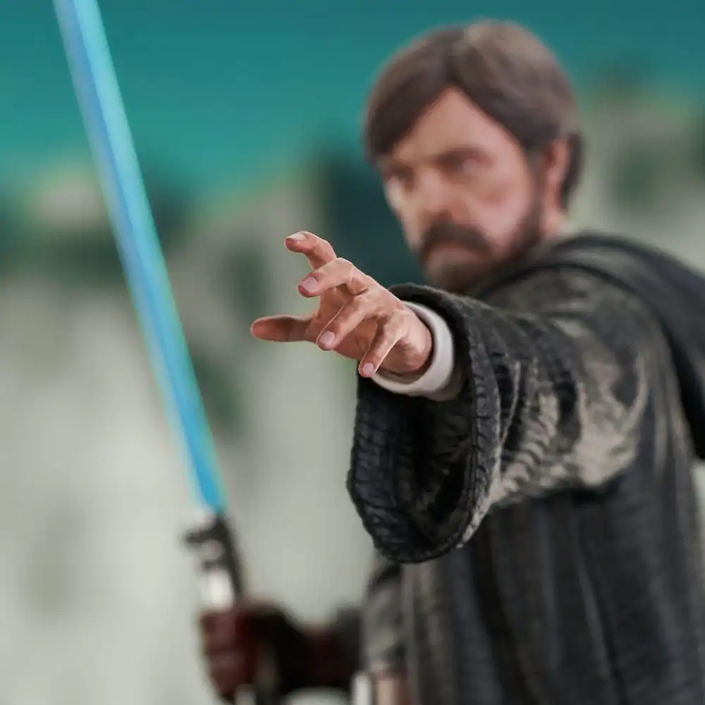 Star Wars Episode VIII Milestones 1/6 Luke Skywalker (Crait) szobor figura 30 cm termékfotó