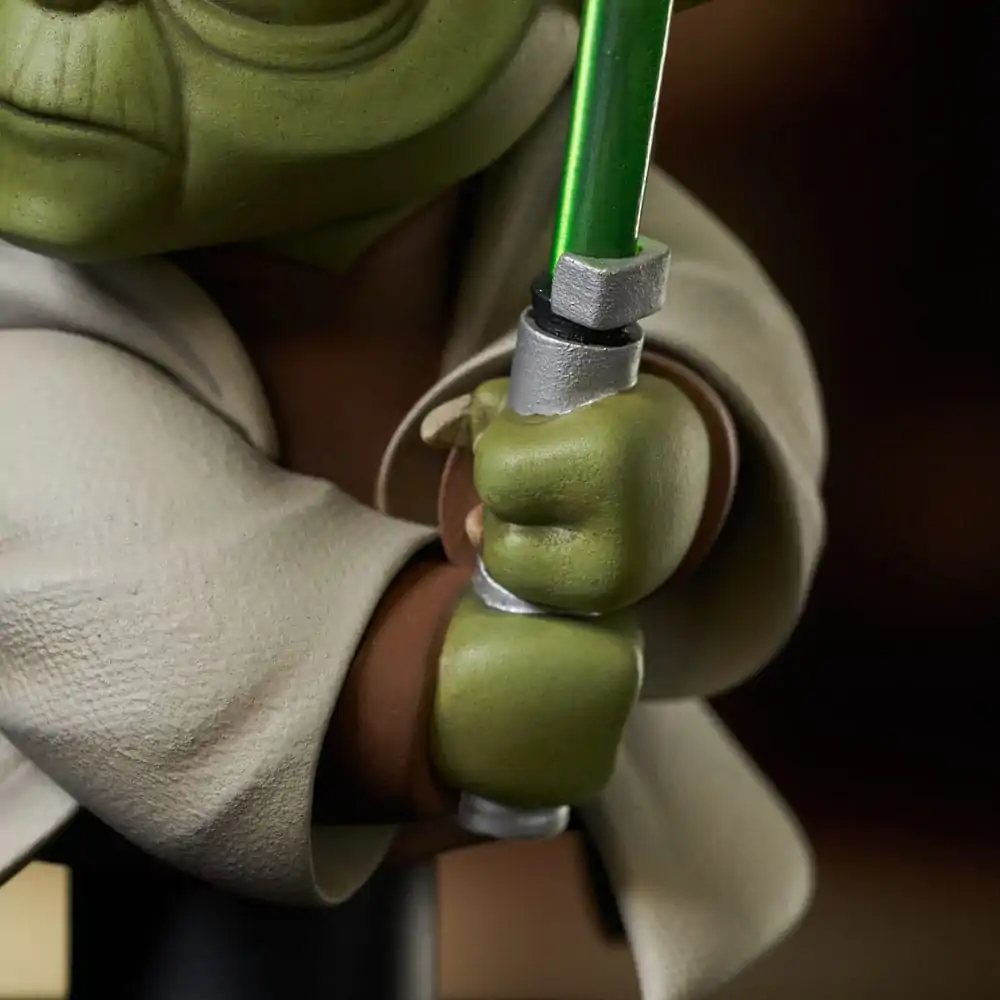 Star Wars The Clone Wars 1/7 Yoda mellszobor figura 13 cm termékfotó