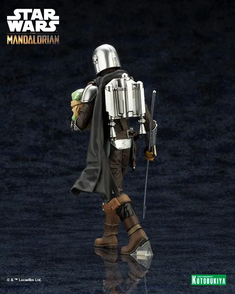Star Wars The Mandalorian ARTFX 1/10 Mandalorian &amp; Grogu with Beskar Staff szobor figura 18 cm termékfotó