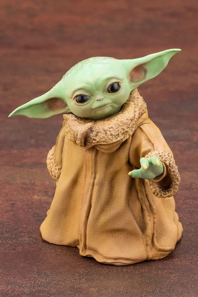 Star Wars The Mandalorian ARTFX 1/7 Mandalorian &amp; The Child szobor figura 26 cm termékfotó