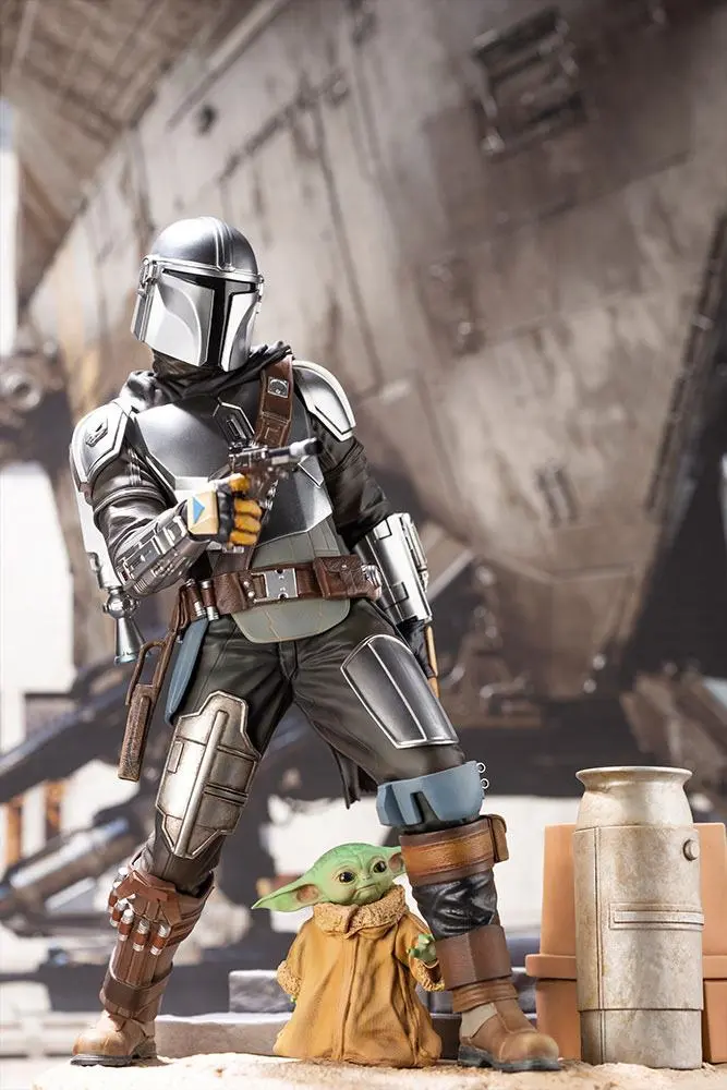 Star Wars The Mandalorian ARTFX 1/7 Mandalorian &amp; The Child szobor figura 26 cm termékfotó