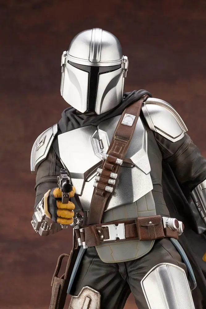 Star Wars The Mandalorian ARTFX 1/7 Mandalorian &amp; The Child szobor figura 26 cm termékfotó