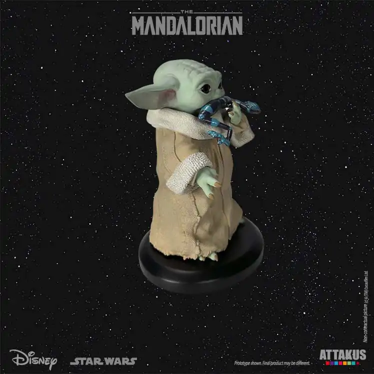 Star Wars: The Mandalorian Classic Collection 1/5 Grogu Eating Frog szobor figura 10 cm termékfotó