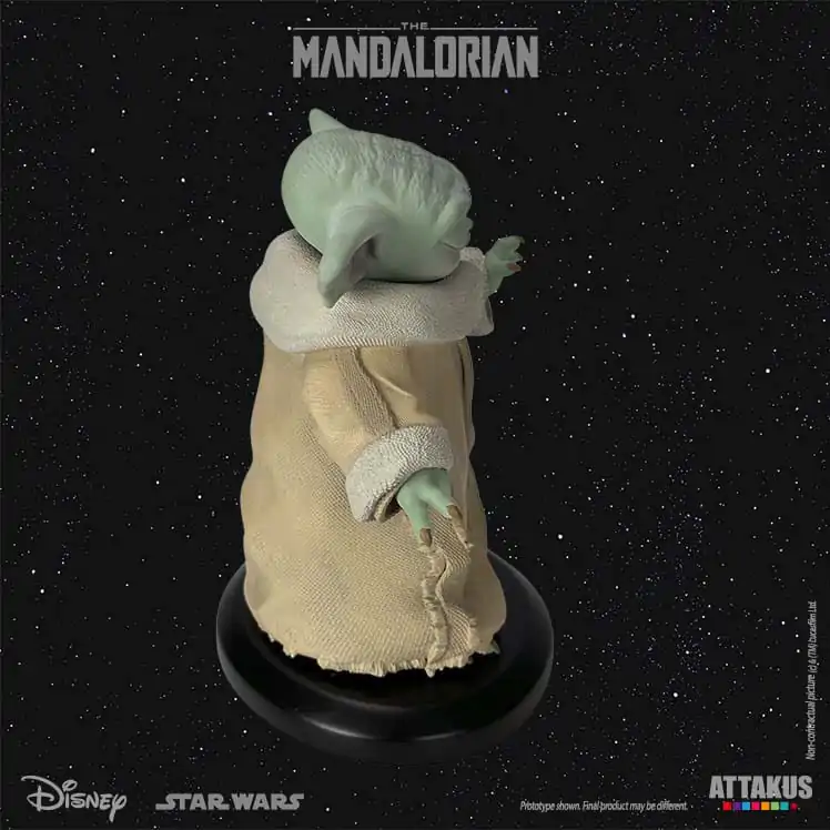 Star Wars: The Mandalorian Classic Collection 1/5 Grogu Using the Force szobor figura 10 cm termékfotó