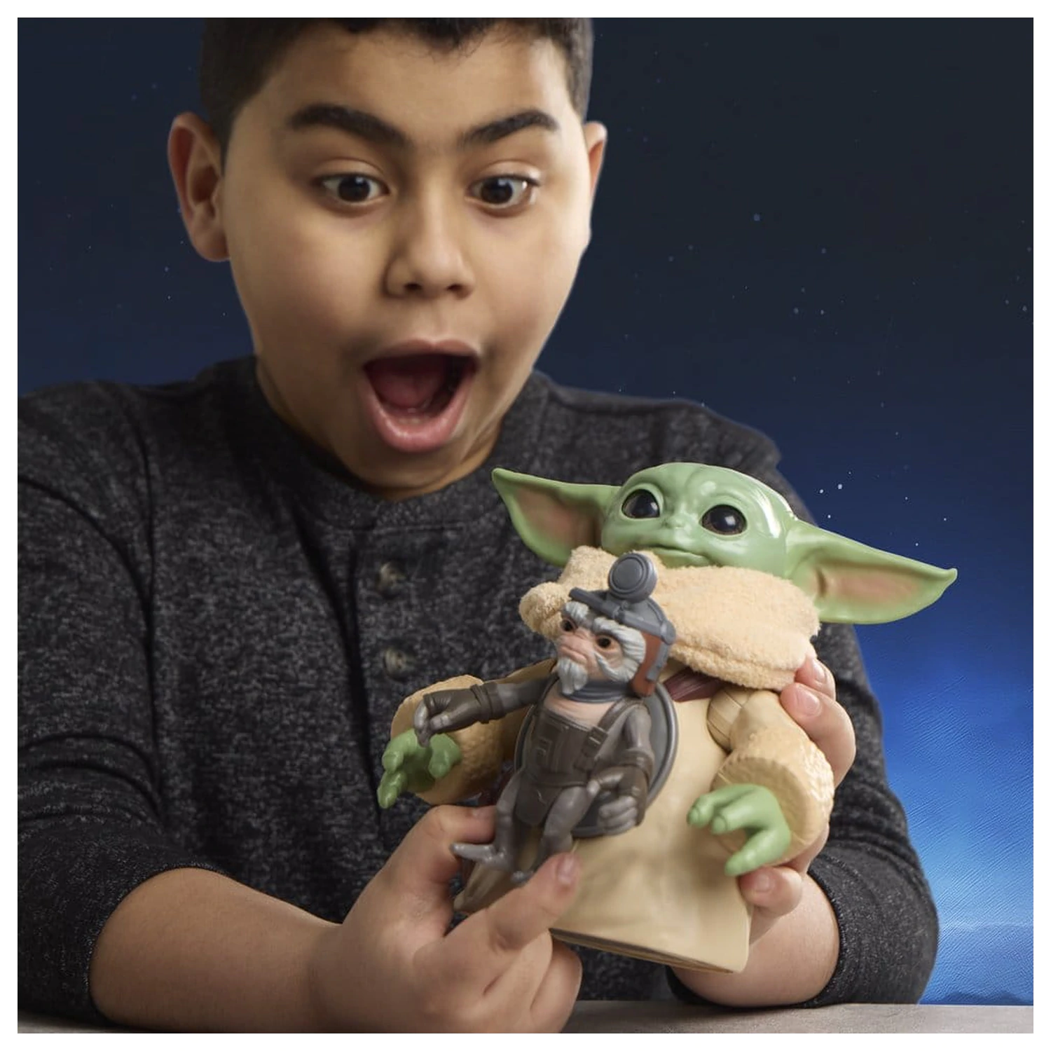 Star Wars: The Mandalorian & Grogu elektromos akciófigura Huggin' Grogu & Anzellan 17 cm termékfotó