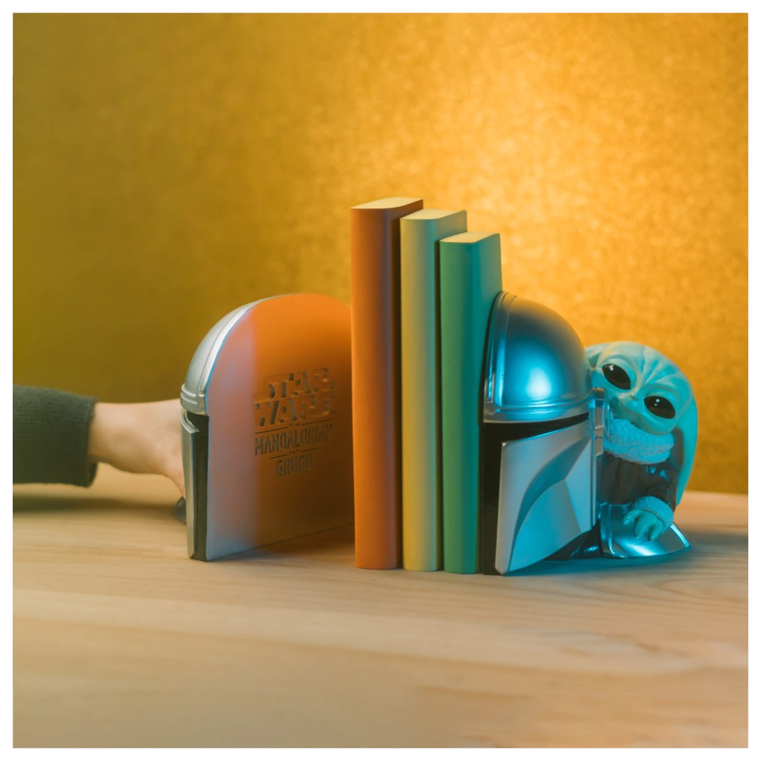 Star Wars The Mandalorian könyvtámasz termékfotó