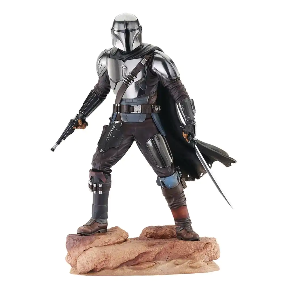 Star Wars: The Mandalorian Milestones 1/6 Din Djarin szobor figura 33 cm termékfotó