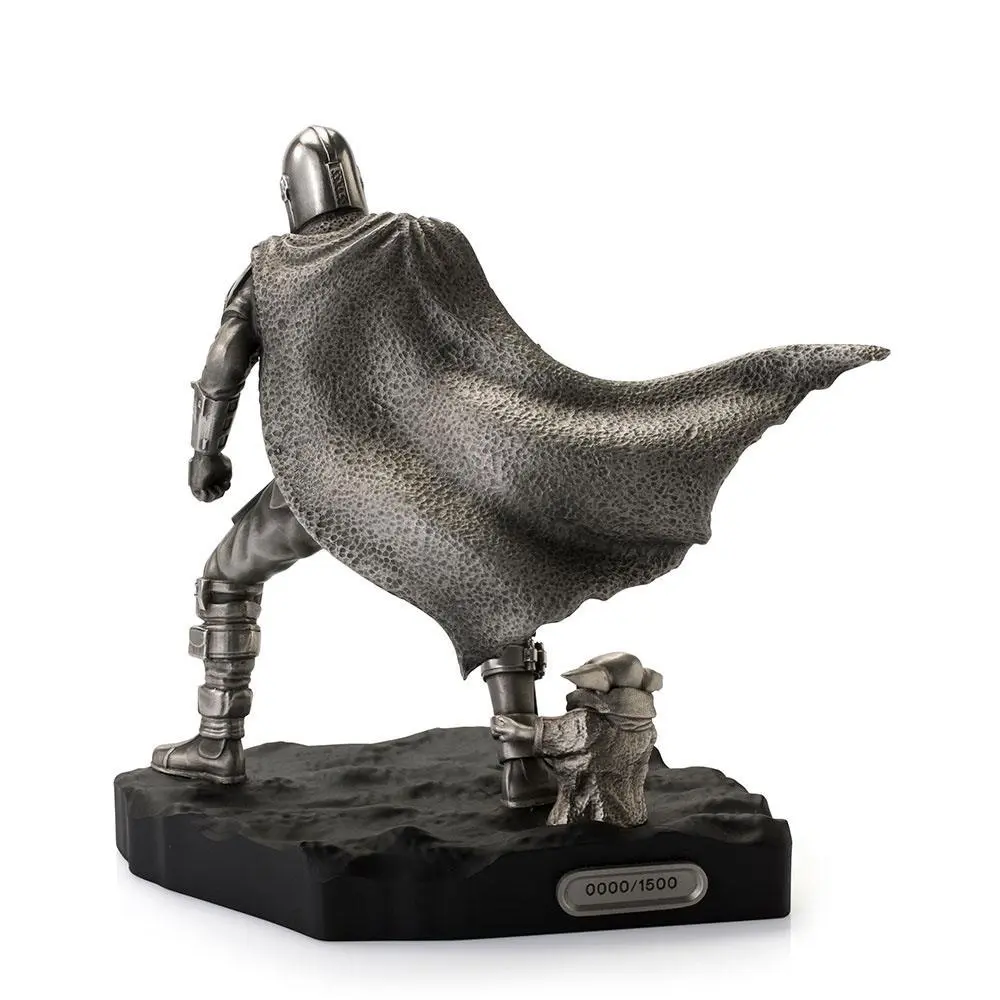 Star Wars The Mandalorian Pewter Collectible Mandalorian Limitált kiadás szobor figura 20 cm termékfotó