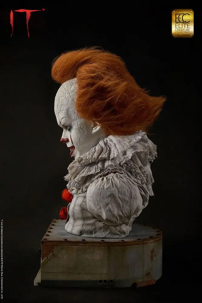 Stephen King's It Life-Size Pennywise mellszobor figura 71 cm termékfotó