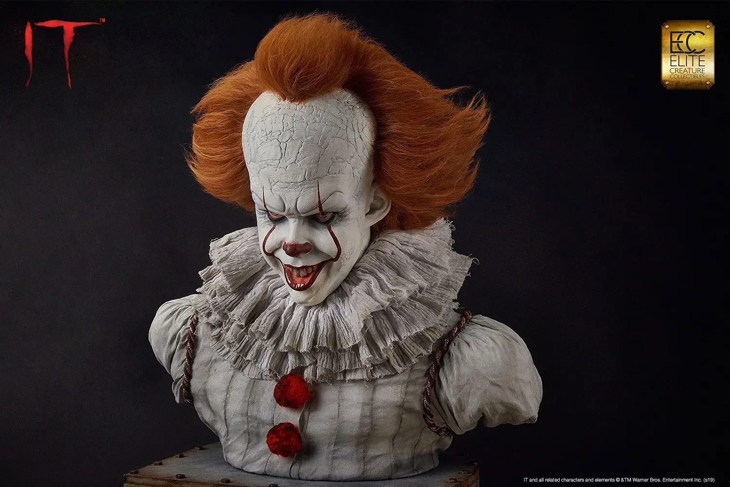 Stephen King's It Life-Size Pennywise mellszobor figura 71 cm termékfotó