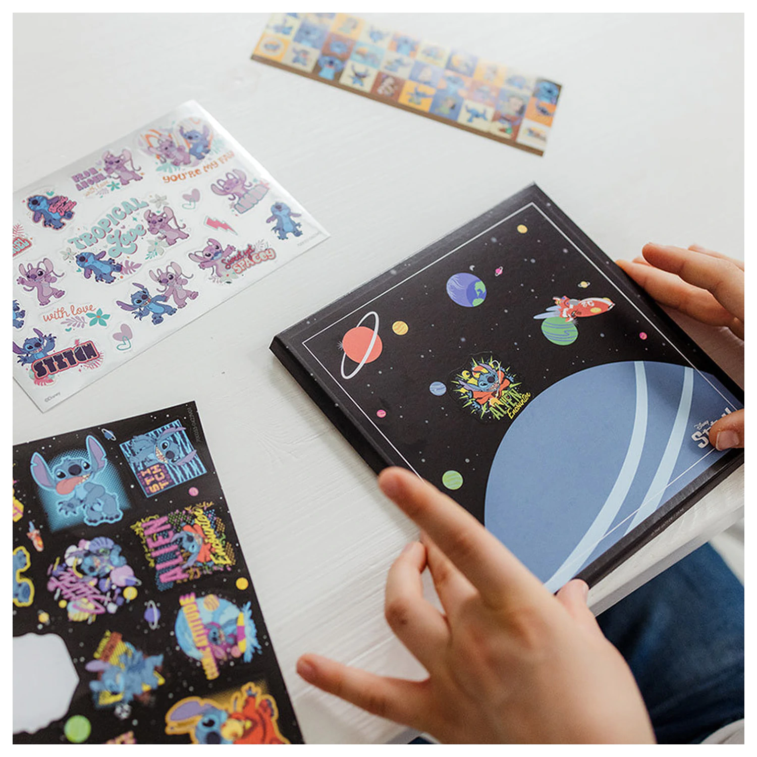 Stitch Extrovert matrica szett termékfotó
