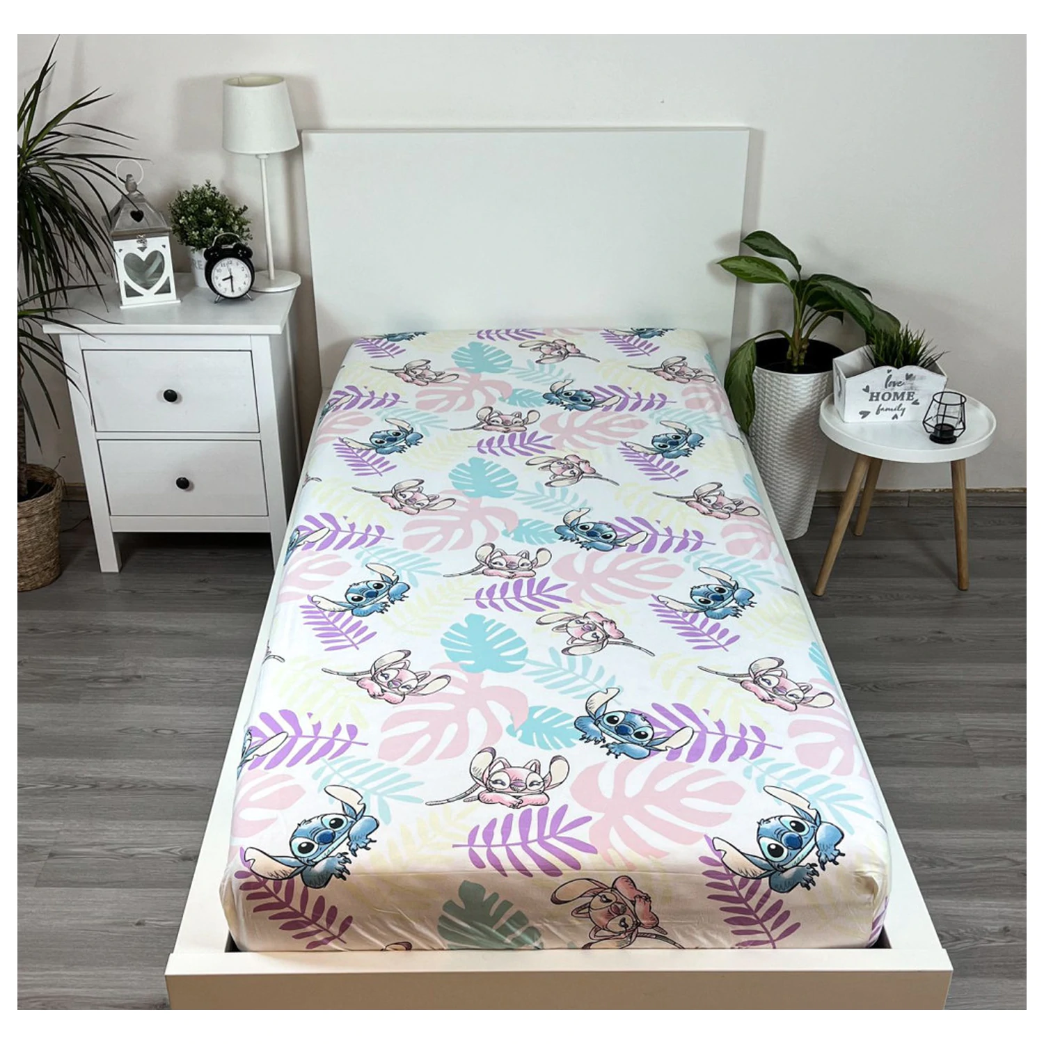 Stitch Leaves gumis lepedő 90x200 cm termékfotó