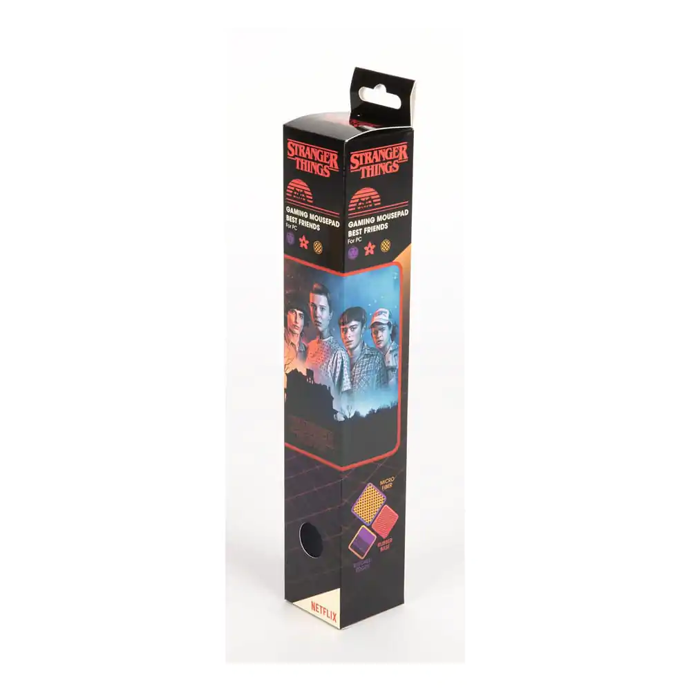 Stranger Things Mousepad Best Friends 27 x 32 cm termékfotó