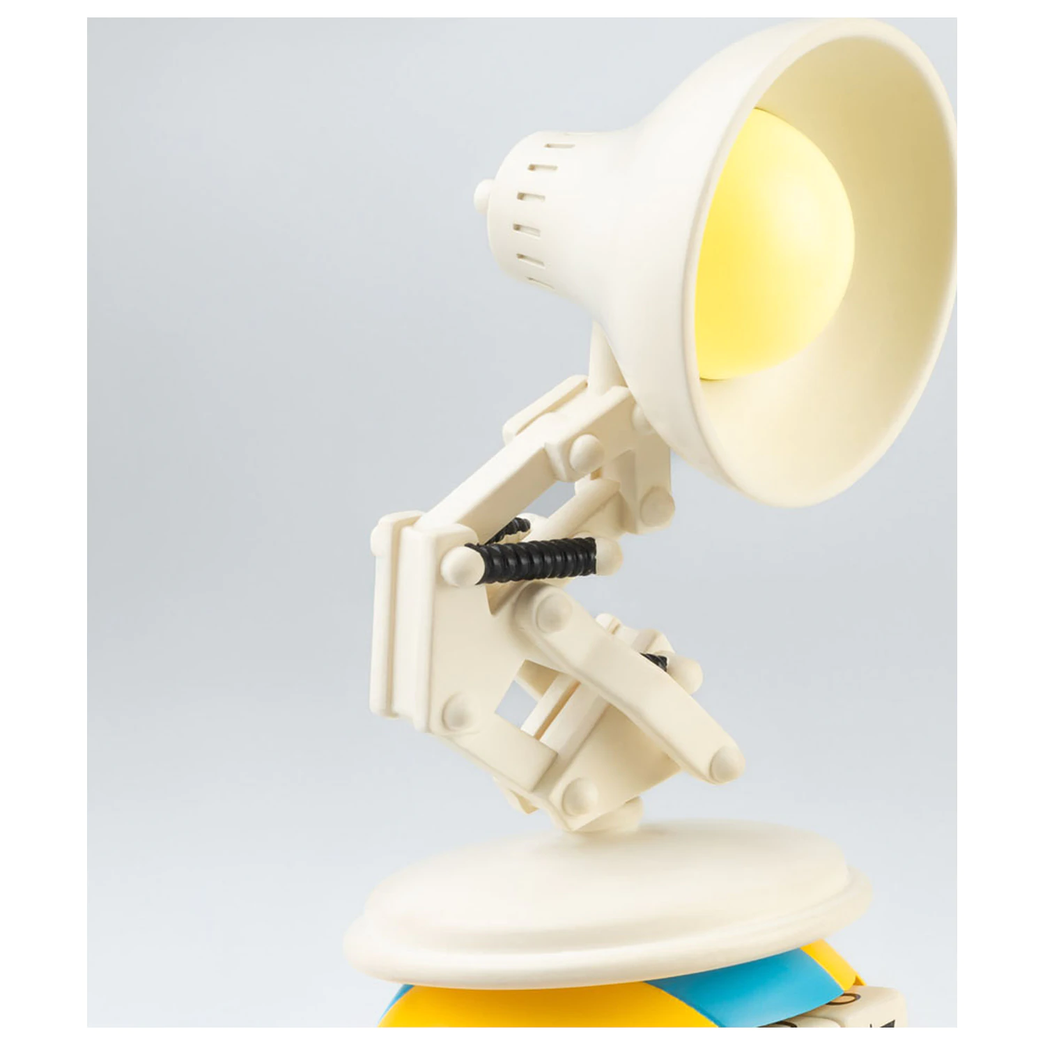 Stranger Things Luxo Jr. 3D öröknaptár naptár termékfotó