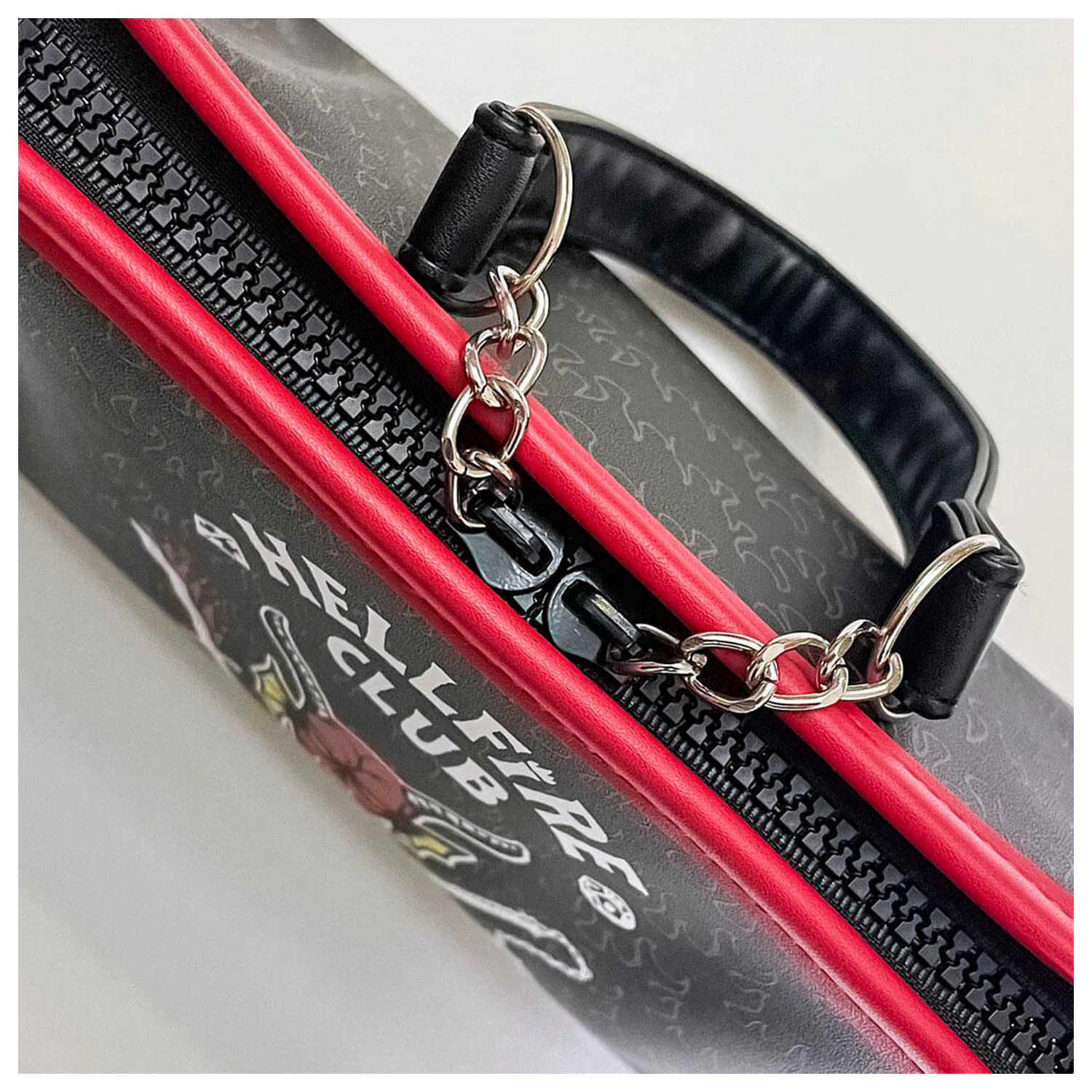 Stranger Things neszeszer táska termékfotó