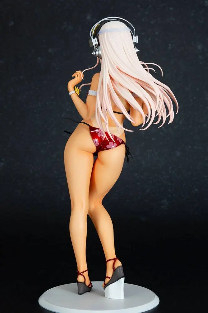 Super Sonico 1/4.5 Super Sonico Summer Vacation Ver. Sun Kissed szobor figura 35 cm termékfotó