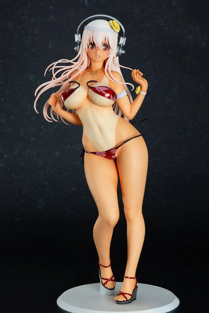 Super Sonico 1/4.5 Super Sonico Summer Vacation Ver. Sun Kissed szobor figura 35 cm termékfotó