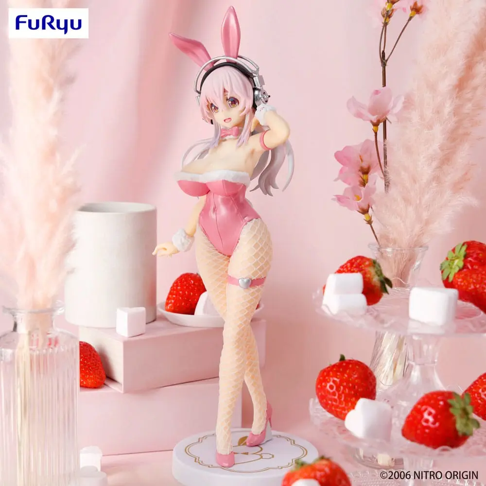 Super Sonico Super Sonico Pink Ver. PVC szobor figura 30 cm termékfotó