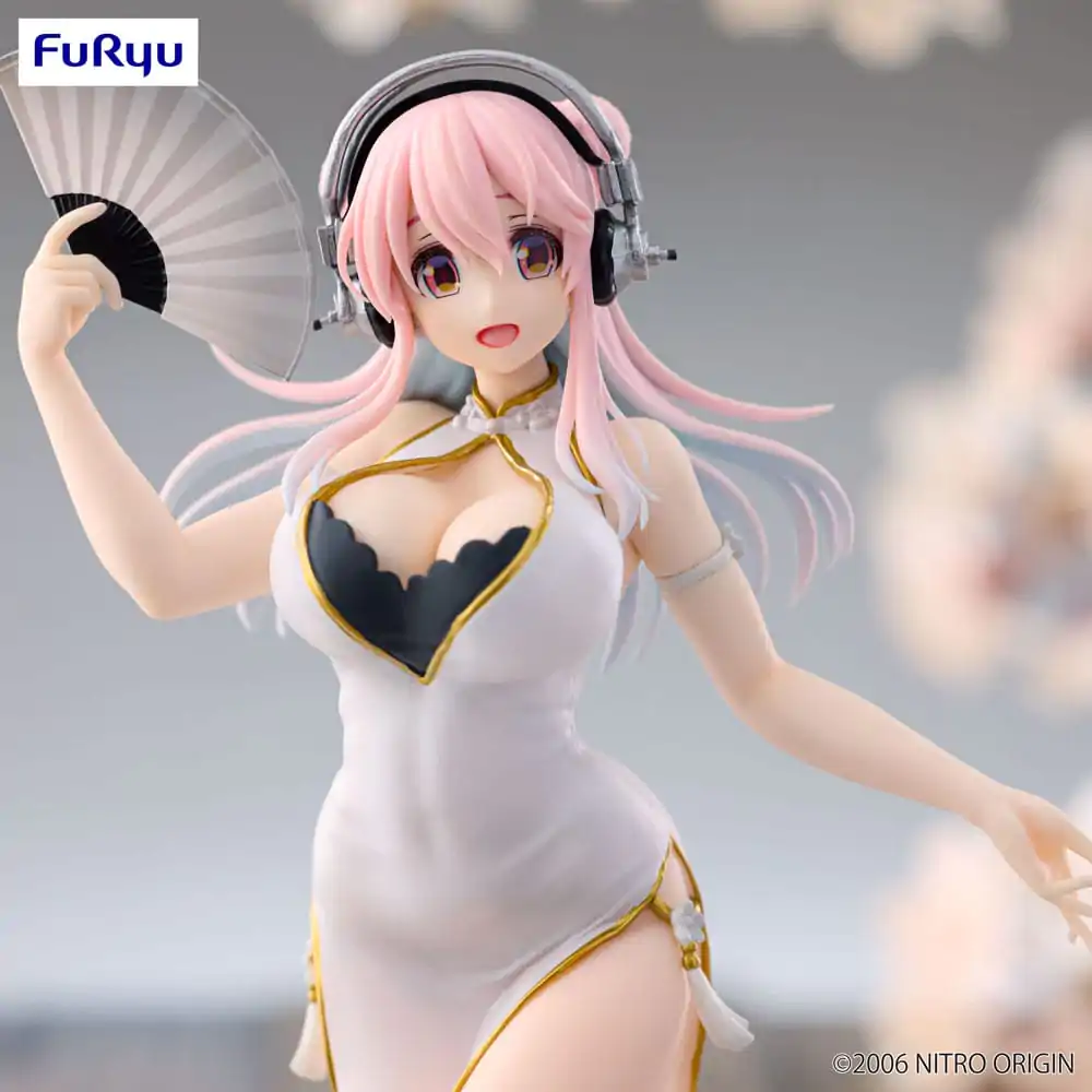 Super Sonico Trio-Try-iT White China Dress Ver. PVC szobor figura 21 cm termékfotó
