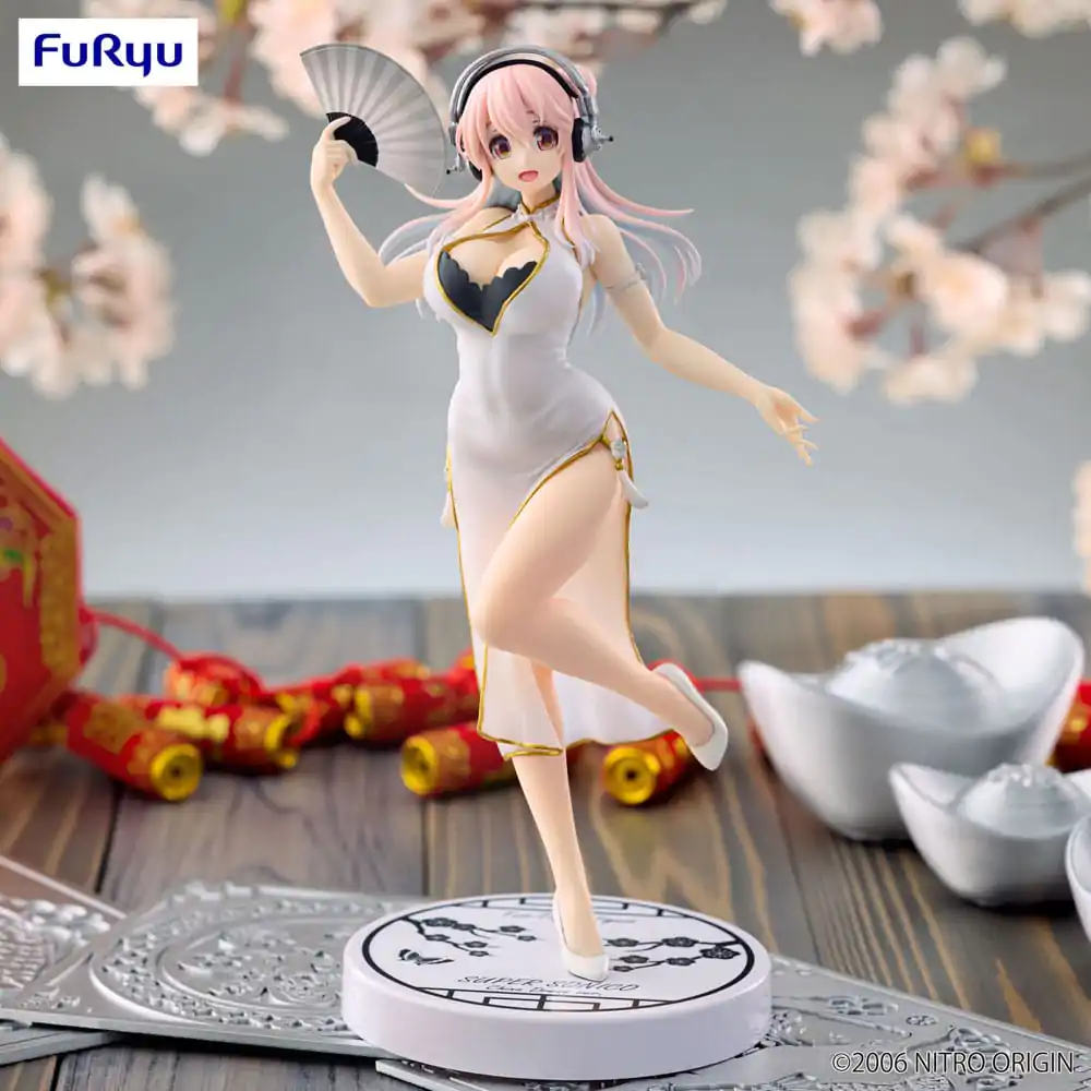 Super Sonico Trio-Try-iT White China Dress Ver. PVC szobor figura 21 cm termékfotó