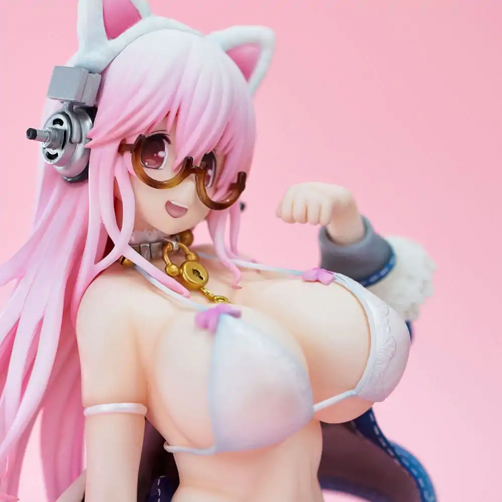 Super Sonico White Cat Ver. PVC szobor figura 27 cm termékfotó