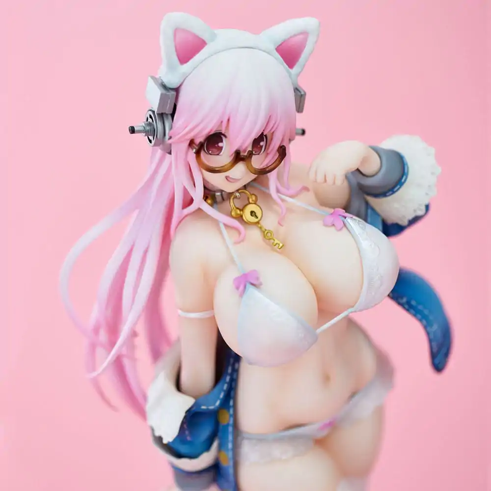 Super Sonico White Cat Ver. PVC szobor figura 27 cm termékfotó