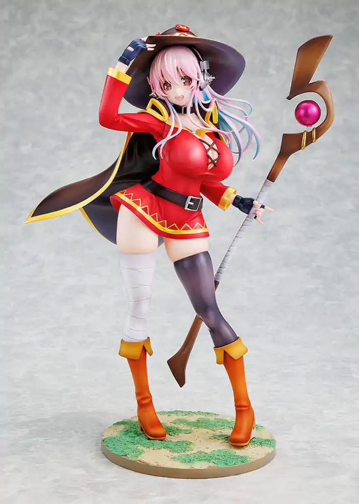 Super Sonico x Konosuba 1/7 Super Sonico Megumin collaboration Ver. PVC szobor figura 25 cm termékfotó