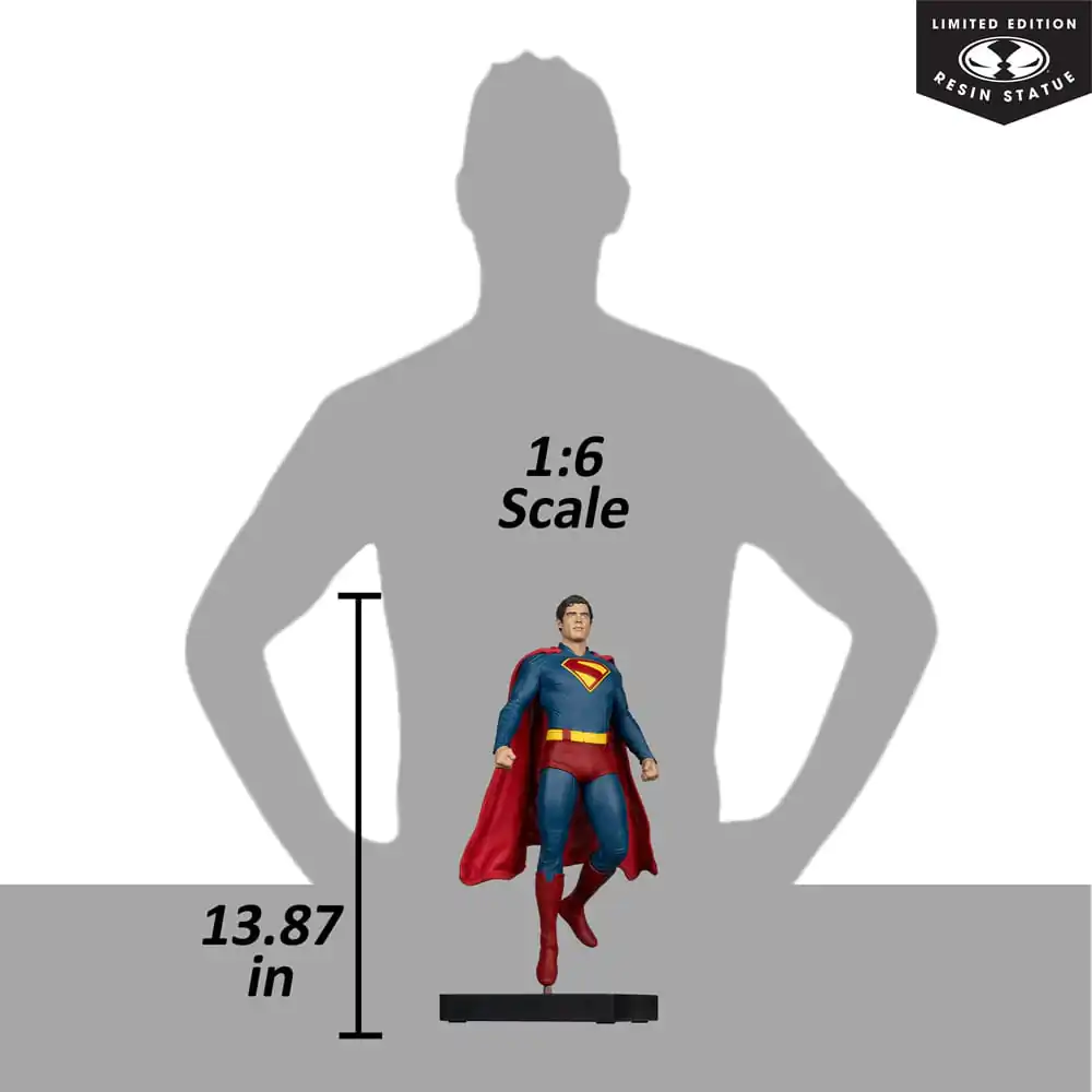 Superman (2025) DC Direct 1/6 Superman szobor figura 35 cm termékfotó