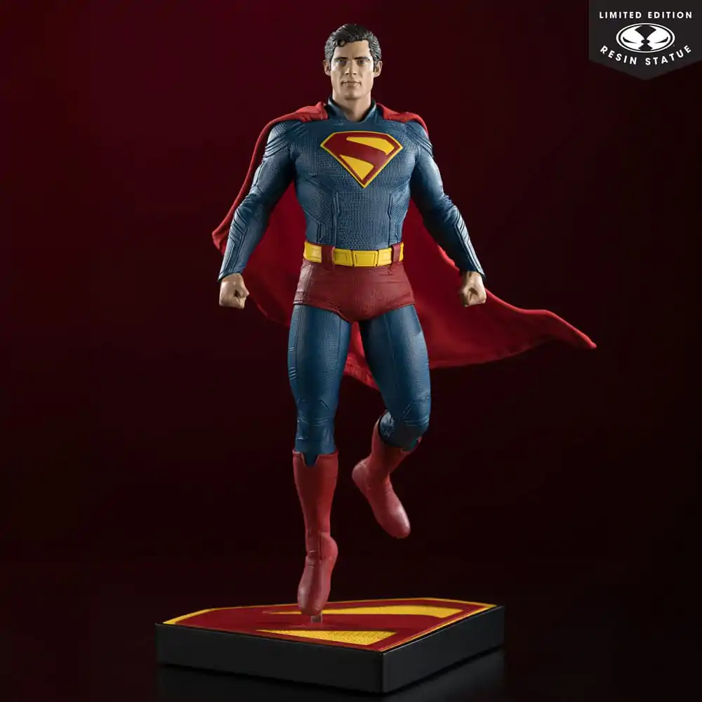 Superman (2025) DC Direct 1/6 Superman szobor figura 35 cm termékfotó