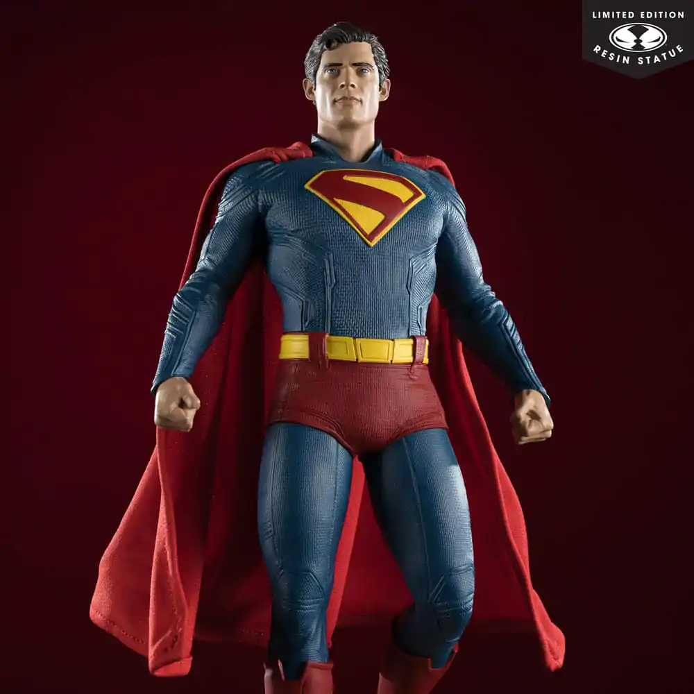 Superman (2025) DC Direct 1/6 Superman szobor figura 35 cm termékfotó