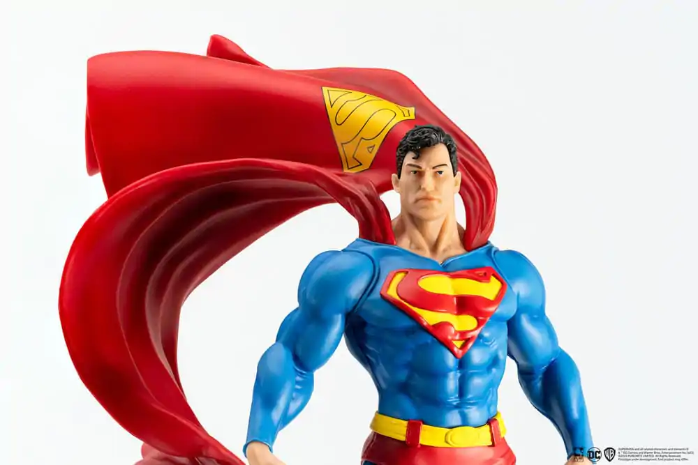 Superman PX PVC Statue 1/8 Superman Classic Version 30 cm termékfotó