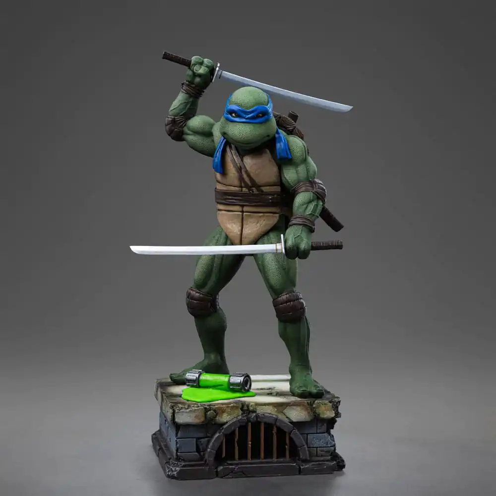 Teenage Mutant Ninja Turtles Art Scale 1/10 Leonardo szobor figura 21 cm termékfotó