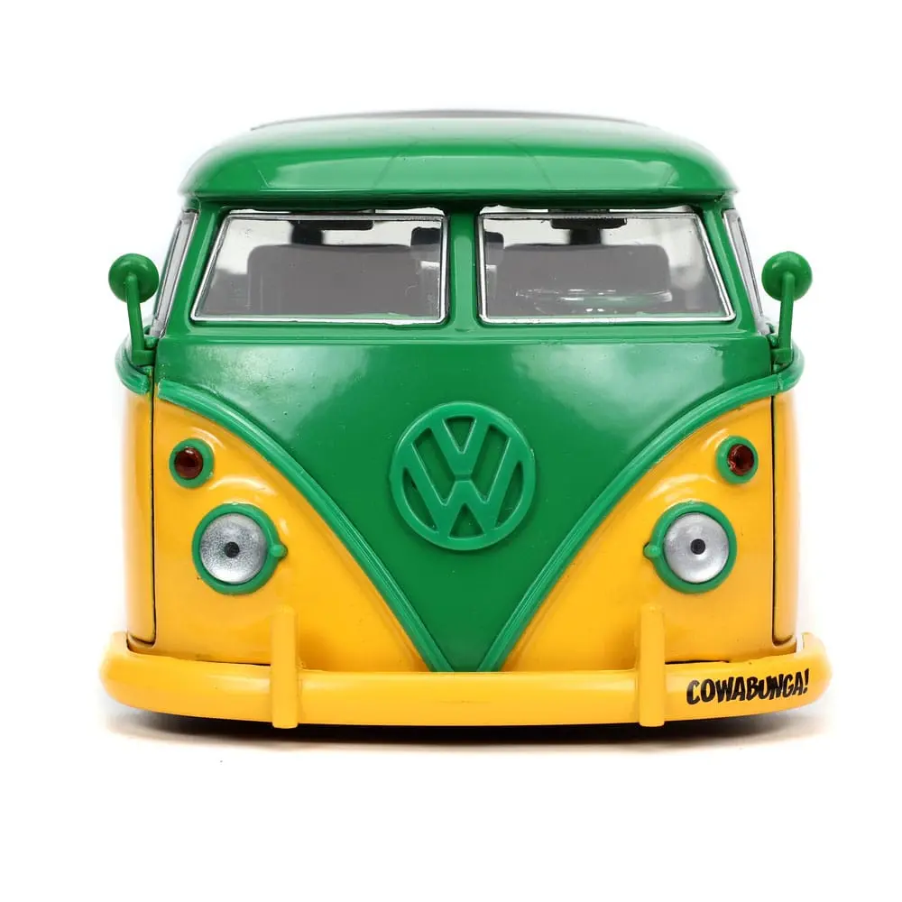 Teenage Mutant Ninja Turtles Hollywood Rides Diecast Model 1/24 1962 VW Bus és Leonardo figura termékfotó