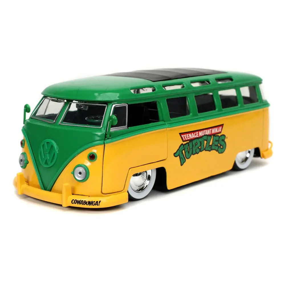 Teenage Mutant Ninja Turtles Hollywood Rides Diecast Model 1/24 1962 VW Bus és Leonardo figura termékfotó